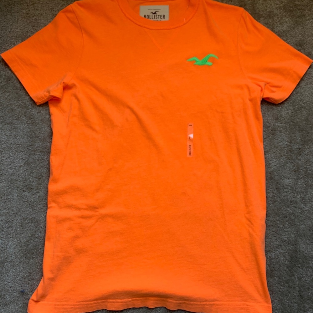 Boys Hollister short sleeved shirt.